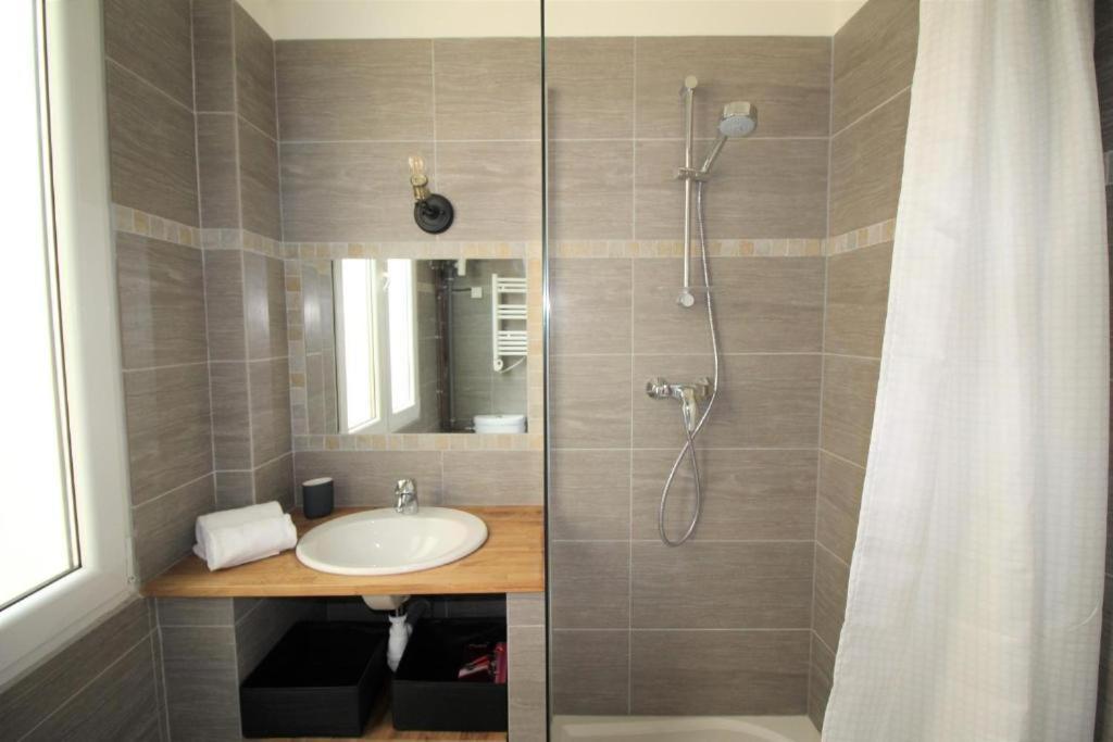 Nice Renting - Notre Dame - Cosy Loft Perfect View On The Roofs Exterior photo